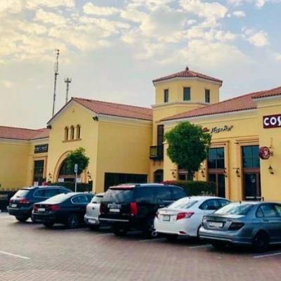 Arabic and spanish style villas with panoramic views of Al Reem Lake