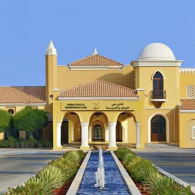 Arabic and spanish style villas with panoramic views of Al Reem Lake